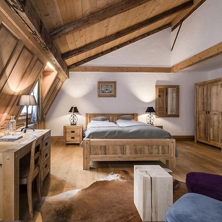 Romantik Hotel L'Etoile Шарме Екстериор снимка