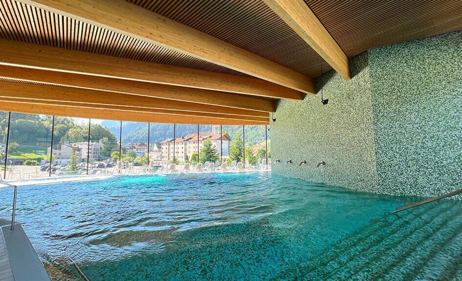 Romantik Hotel L'Etoile Шарме Екстериор снимка
