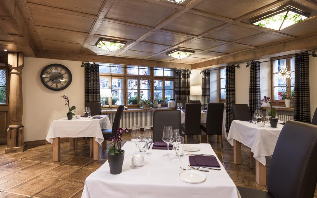Romantik Hotel L'Etoile Шарме Екстериор снимка