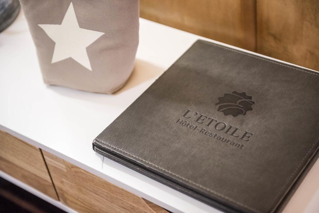 Romantik Hotel L'Etoile Шарме Екстериор снимка
