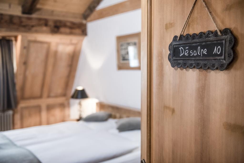 Romantik Hotel L'Etoile Шарме Екстериор снимка