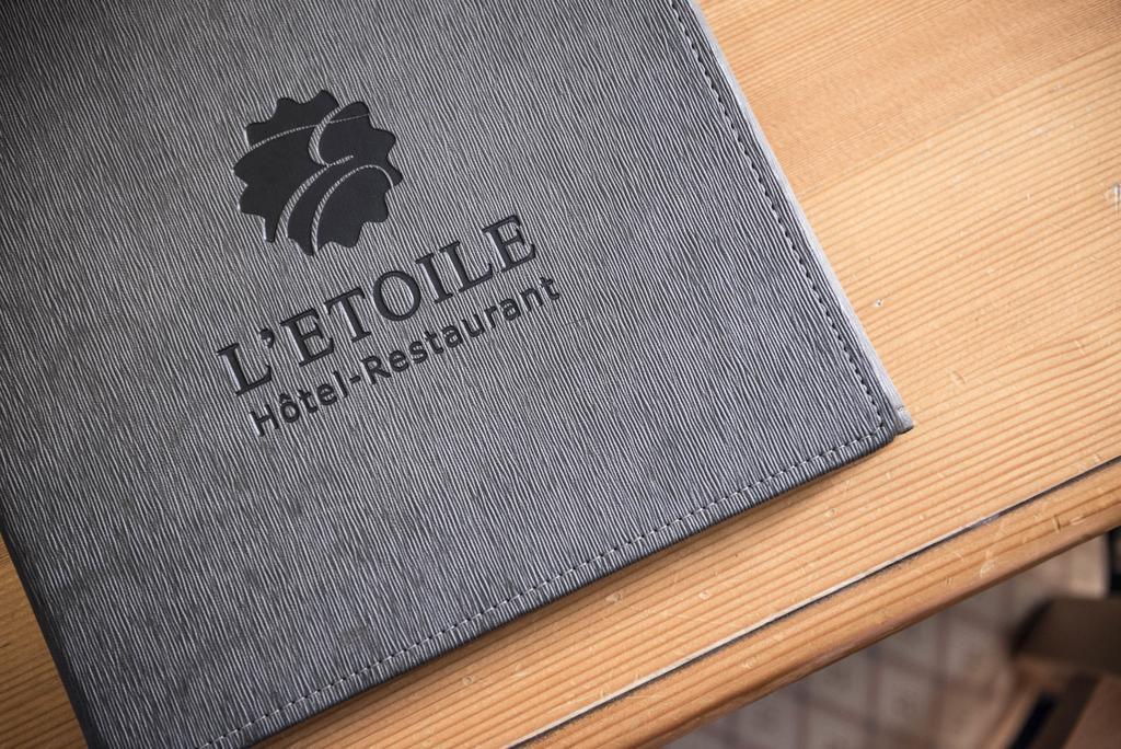 Romantik Hotel L'Etoile Шарме Екстериор снимка